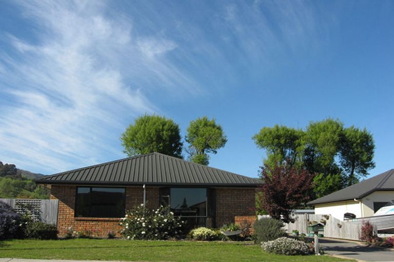 Photo of property in 32 Covent Drive, Stoke, Nelson, 7011