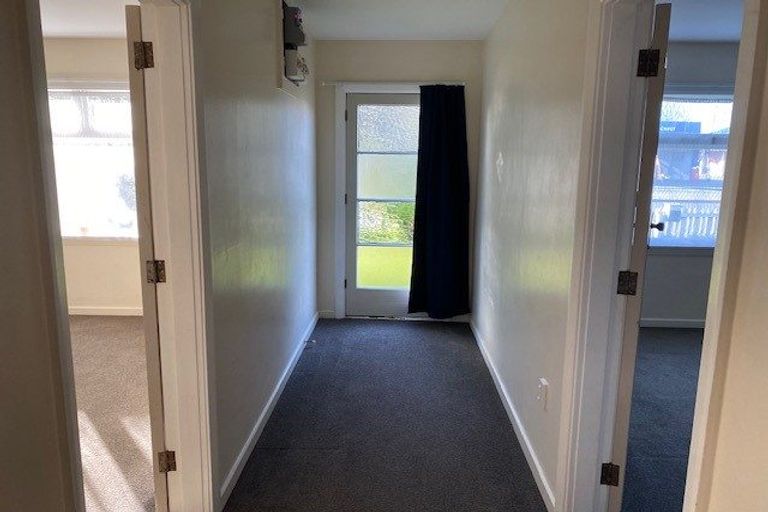 Photo of property in 253 Main South Road, Hornby, Christchurch, 8042