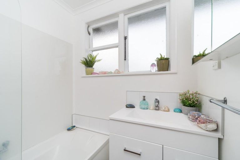 Photo of property in 114 Stanford Street North, Ashhurst, 4810