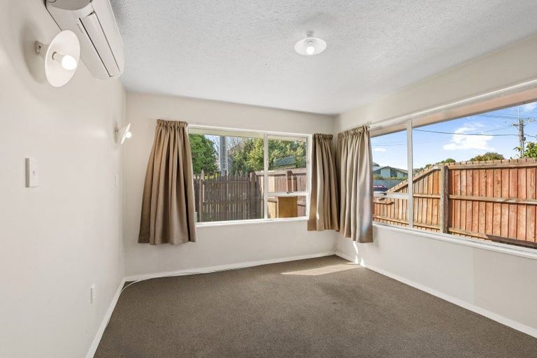 Photo of property in 4/372 Hereford Street, Linwood, Christchurch, 8011
