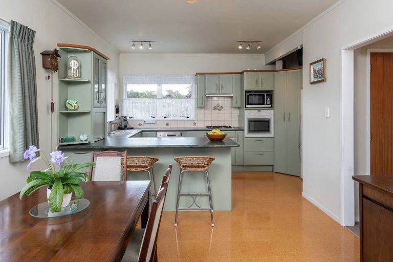 Photo of property in 99 Waller Avenue, Bucklands Beach, Auckland, 2012