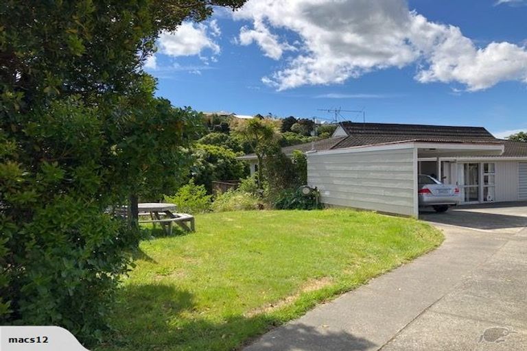 Photo of property in 7a Ballina Drive, Churton Park, Wellington, 6037