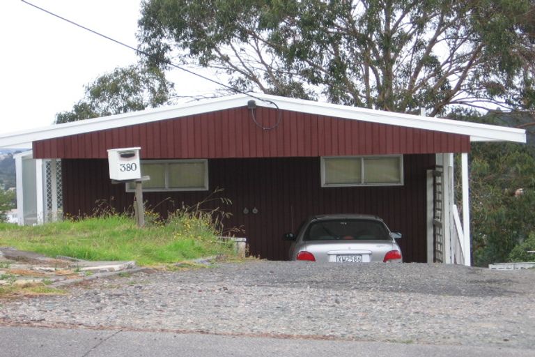Photo of property in 380 Glenfield Road, Glenfield, Auckland, 0629