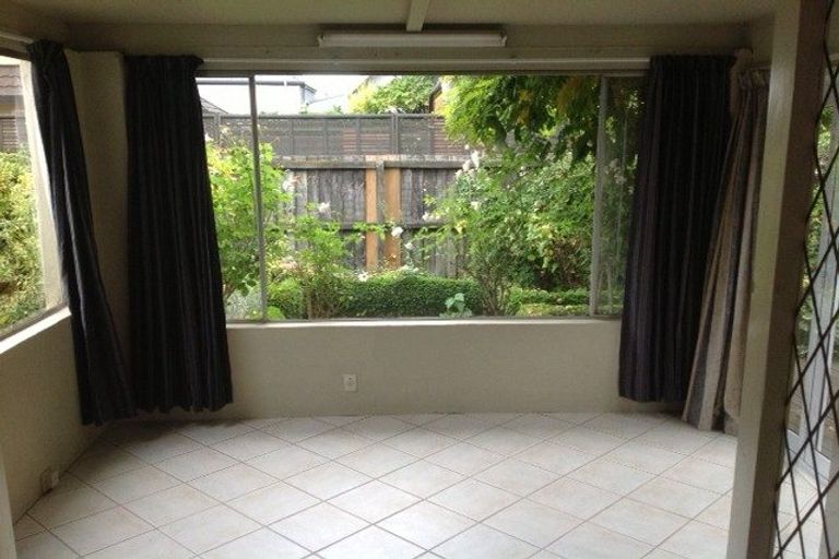 Photo of property in 75a Hinau Street, Riccarton, Christchurch, 8041