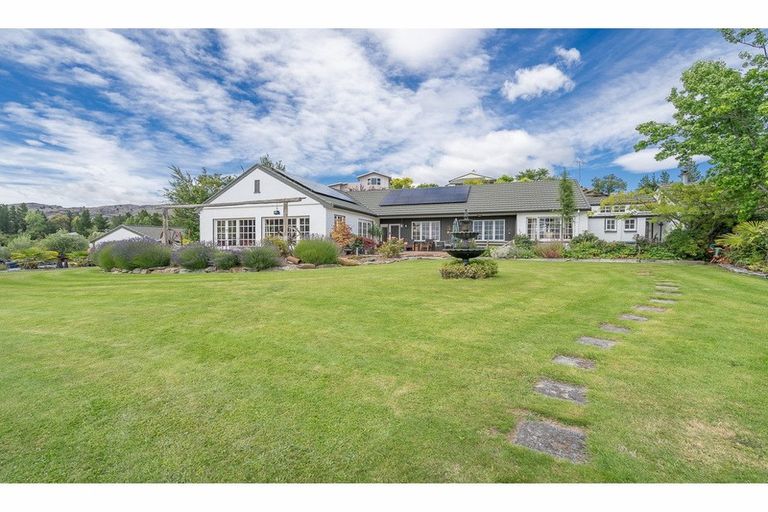 Photo of property in 15 Bodkin Road, Bridge Hill, Alexandra, 9320