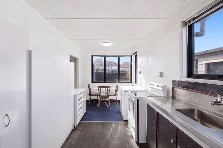 Photo of property in 32 Duigan Street, Gonville, Whanganui, 4501