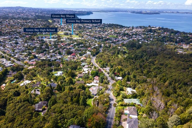 Photo of property in 213 Godley Road, Titirangi, Auckland, 0604