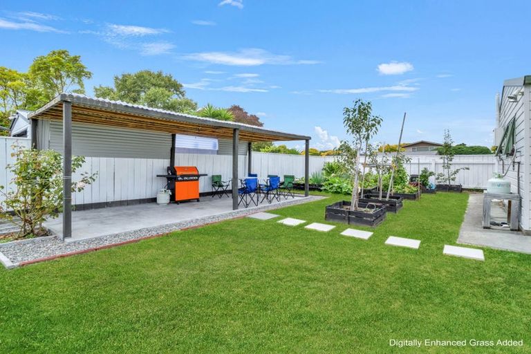 Photo of property in 111 Apollo Parade, Milson, Palmerston North, 4414