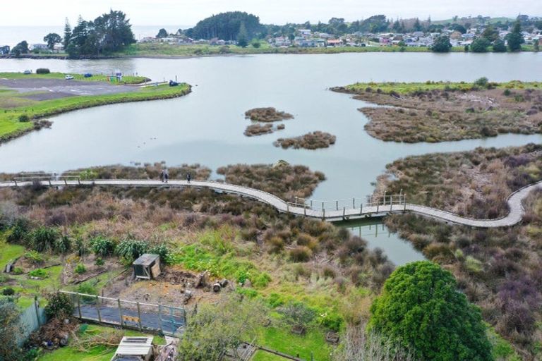 Photo of property in 116 Centennial Avenue, Waitara, 4320