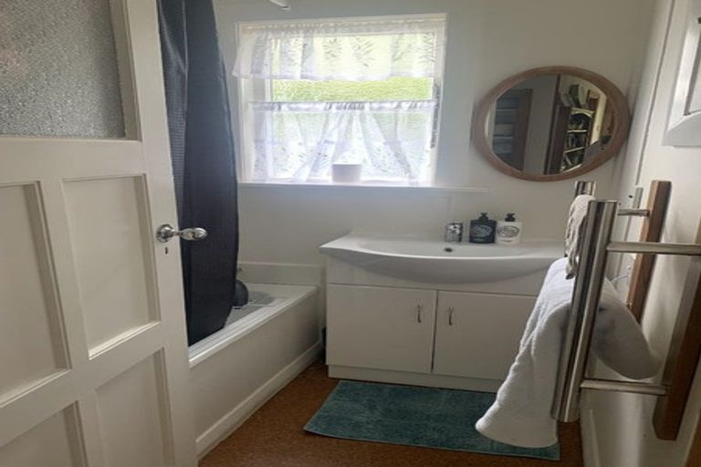 Photo of property in 112 Marne Street, Hokowhitu, Palmerston North, 4410