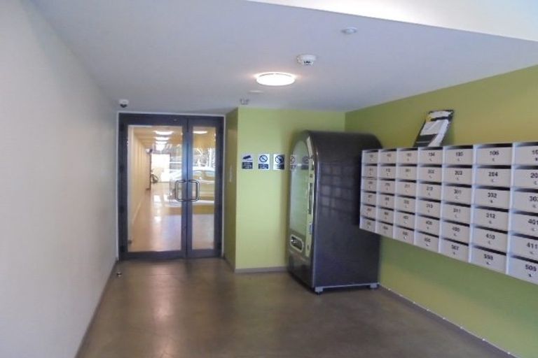 Photo of property in Dual Apartments, 103/142 Vivian Street, Te Aro, Wellington, 6011