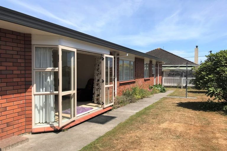 Photo of property in 5 Wilton Street, Westown, New Plymouth, 4310