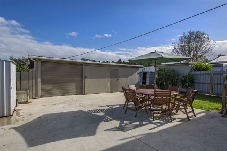 Photo of property in 51 Valley Road, Hikurangi, 0114