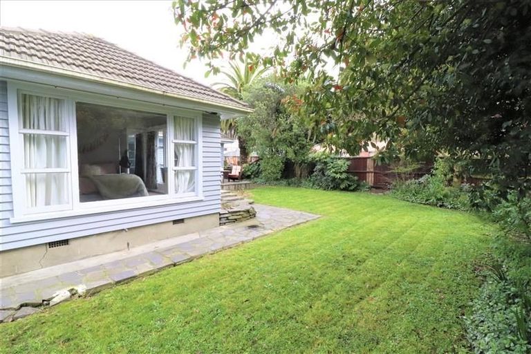 Photo of property in 1 Ludecke Place, Sockburn, Christchurch, 8042