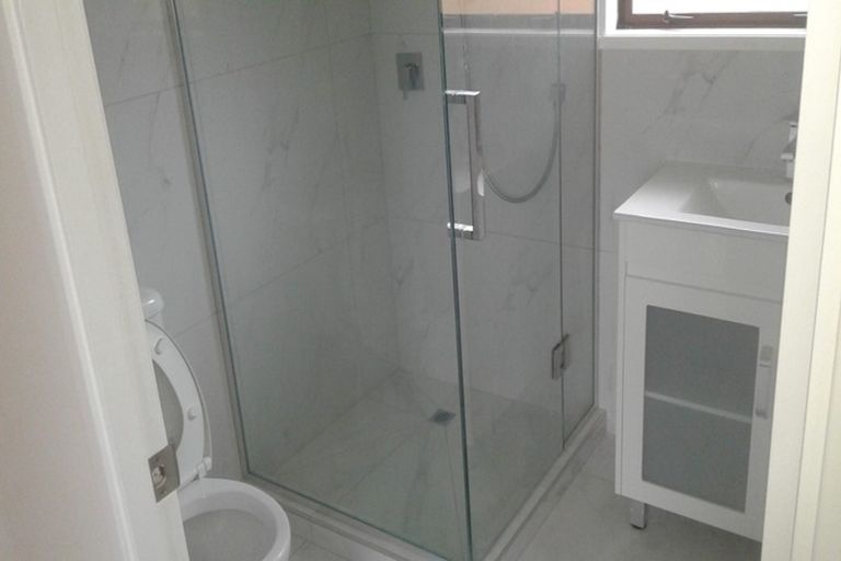 Photo of property in 12 Arde Place, Massey, Auckland, 0614