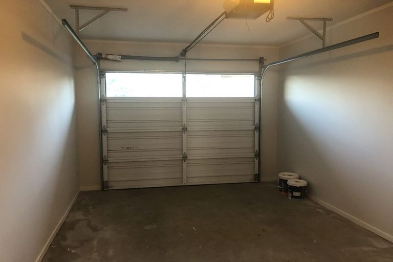 Photo of property in 1/80 Aberfeldy Avenue, Highland Park, Auckland, 2010