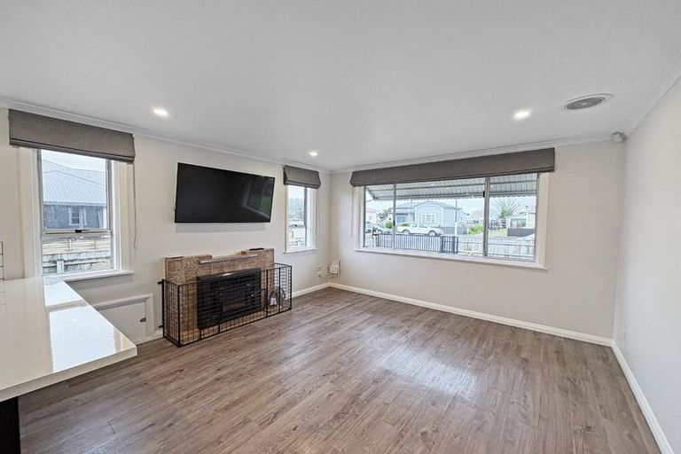 Photo of property in 33a Mcphee Street, Dannevirke, 4930