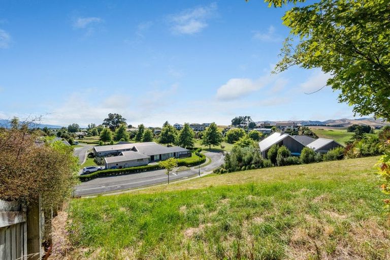 Photo of property in 36 Golf View Close, Fairhall, 7272