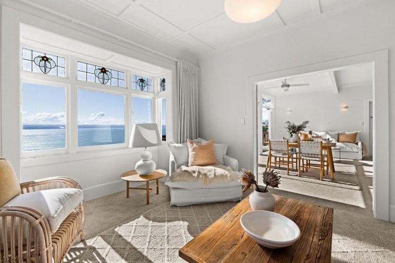 Photo of property in 14 Bay View Road, Bluff Hill, Napier, 4110