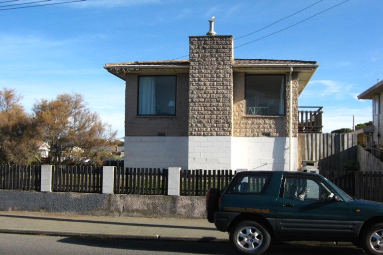 Photo of property in 276 Marine Parade, New Brighton, Christchurch, 8061