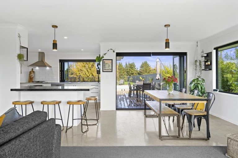 Photo of property in 10 Clifford Close, Leamington, Cambridge, 3432