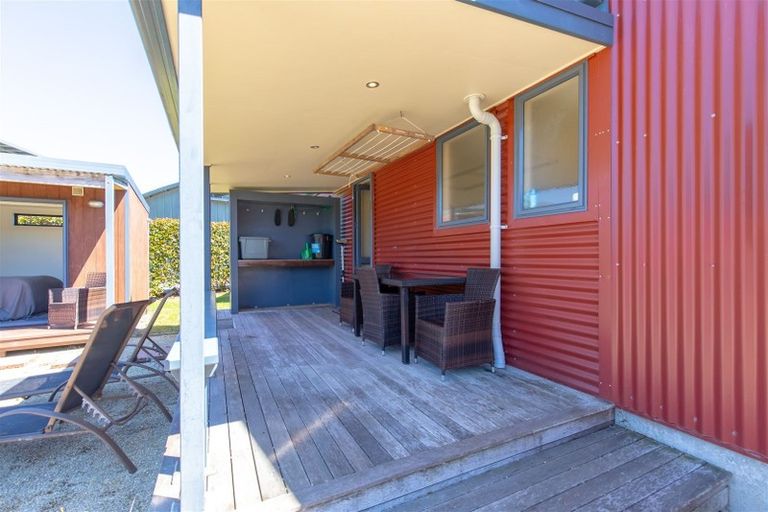 Photo of property in 103 Cashmere Bay Road, Moana, 7875