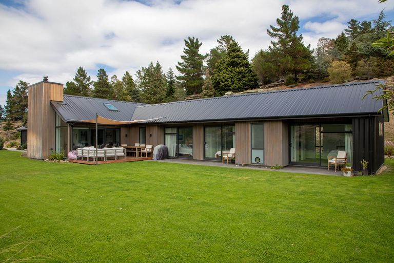 Photo of property in 98 Aronui Road, Bridge Hill, Alexandra, 9320