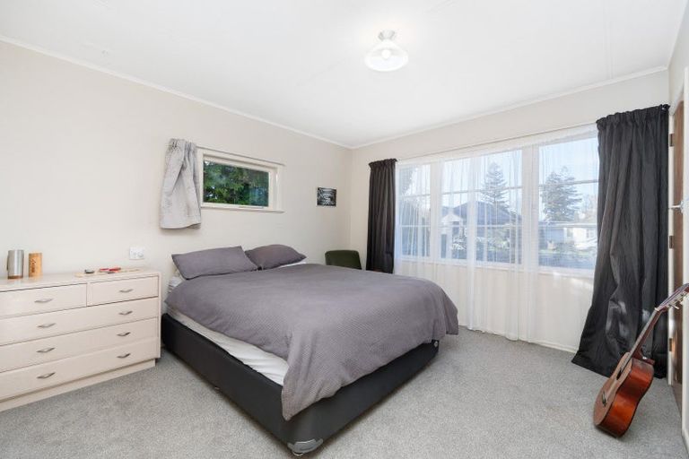 Photo of property in 24 Queen Street, Feilding, 4702