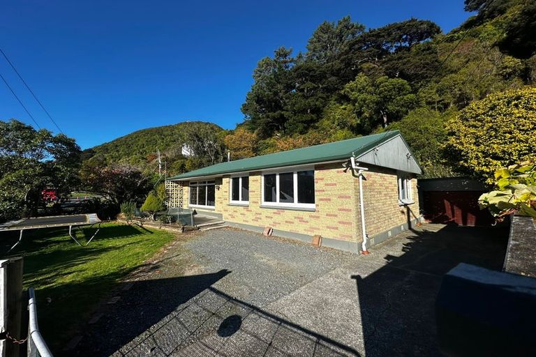 Photo of property in 564 Main Road North, Timberlea, Upper Hutt, 5018