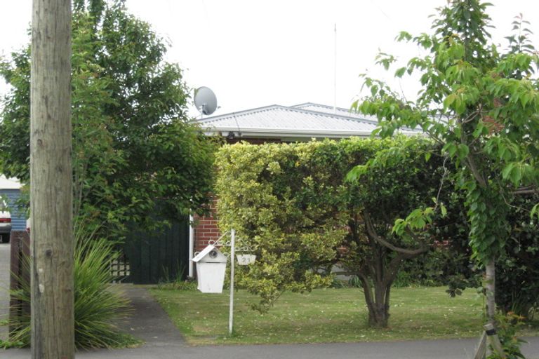 Photo of property in 21 Dunster Street, Burnside, Christchurch, 8053