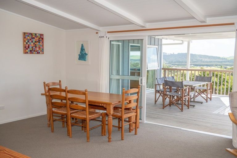 Photo of property in 95 Stratford Drive, Cable Bay, 0420