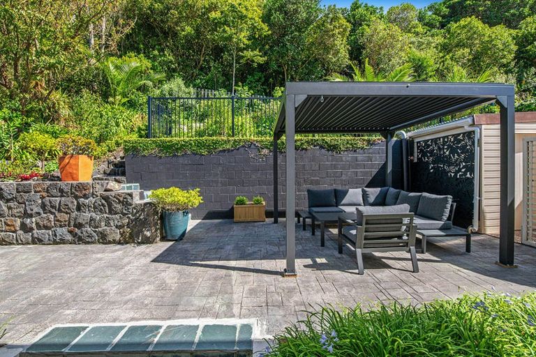 Photo of property in 20 Matakatia Parade, Matakatia, Whangaparaoa, 0930