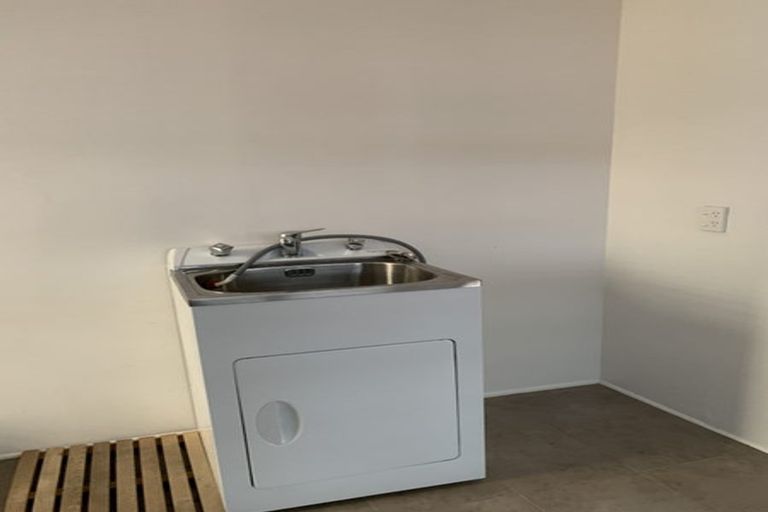 Photo of property in 30a Te Atatu Road, Te Atatu South, Auckland, 0610