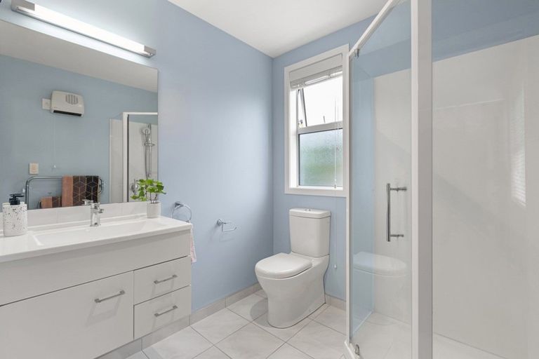 Photo of property in 19 Robertson Street, Raglan, 3225