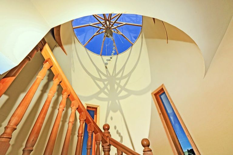 Photo of property in 68 Gillies Crescent, Waimarama, Havelock North, 4294