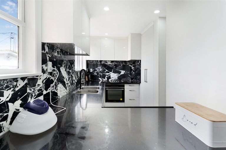 Photo of property in 6 Harris Street, Huntly, 3700