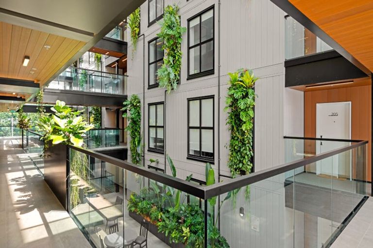 Photo of property in The Victor, 202/4 Bute Road, Browns Bay, Auckland, 0630