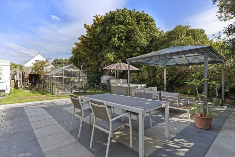 Photo of property in 6 Links Avenue, Mount Maunganui, 3116