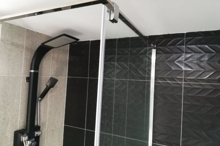 Photo of property in 34 Wattle Street, New Lynn, Auckland, 0600