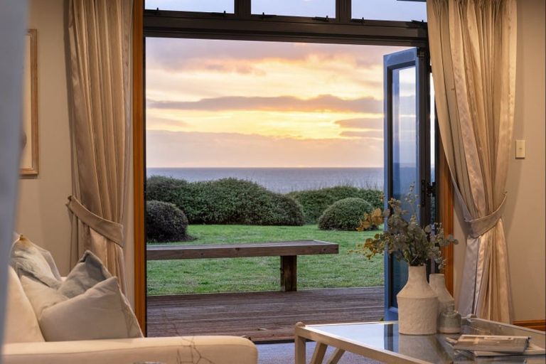 Photo of property in 339a Oceanbeach Road, Mount Maunganui, 3116