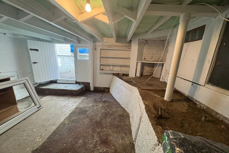 Photo of property in 36 Tavistock Road, Melrose, Wellington, 6023