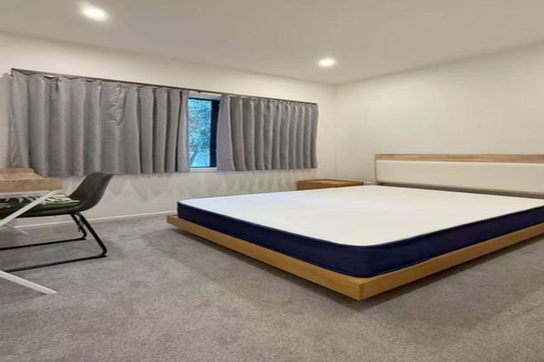 Photo of property in 1/63 Rangeview Road, Sunnyvale, Auckland, 0612