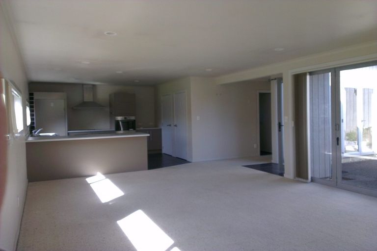 Photo of property in 6a David Street, Bayswater, Auckland, 0622