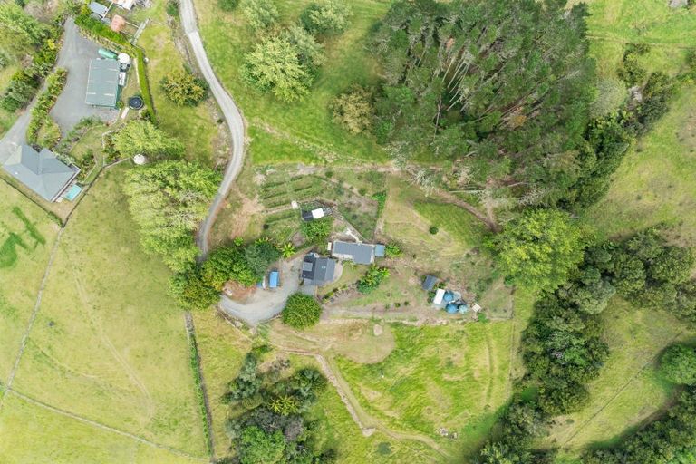 Photo of property in 181 Old Parua Bay Road, Abbey Caves, Whangarei, 0175