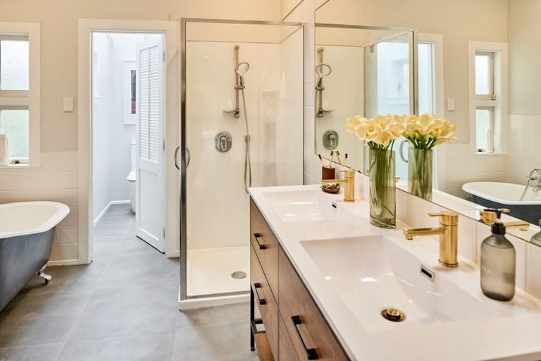 Photo of property in 42 Cooper Street, Karori, Wellington, 6012