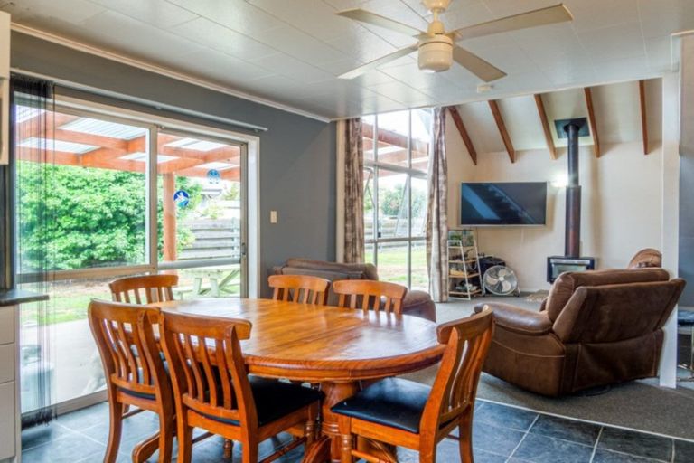 Photo of property in 137 College Road, Edgecumbe, 3120