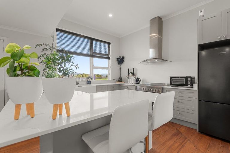 Photo of property in 562 Napier Road, Whakarongo, Palmerston North, 4470