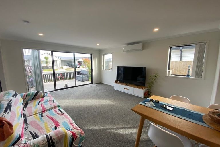 Photo of property in 55 Crown Street, Papamoa, 3118