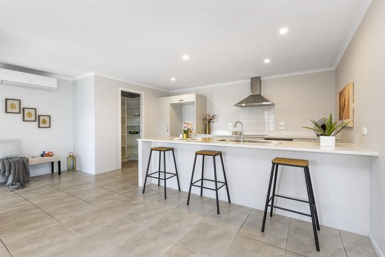 Photo of property in 21 Northbrook Glen, Flagstaff, Hamilton, 3210