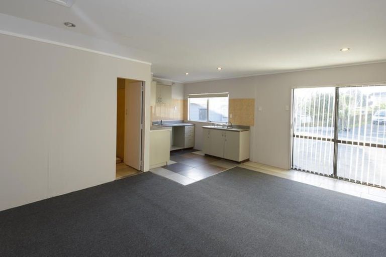 Photo of property in 46 Alabaster Drive, Papatoetoe, Auckland, 2025